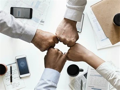 偷偷篡改同學高考志愿，只因想小施懲戒