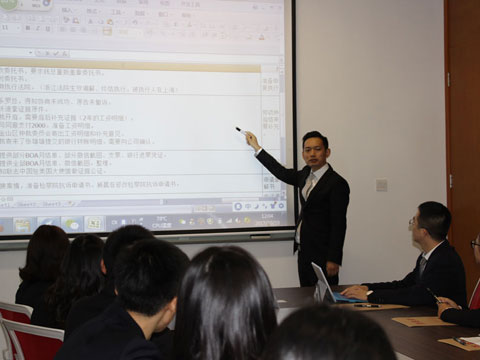 刑事案件中通過(guò)勘驗(yàn)檢查搜查等偵查活動(dòng)提取的